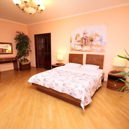 Inn Home Apartments - Livoberezhna Kiev Exterior foto