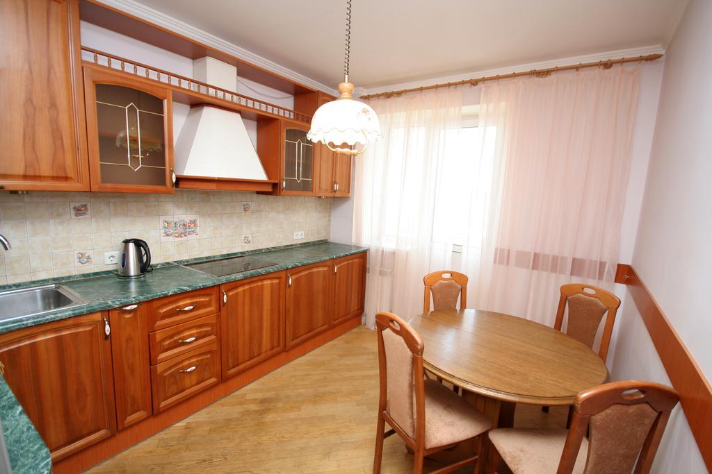 Inn Home Apartments - Livoberezhna Kiev Exterior foto